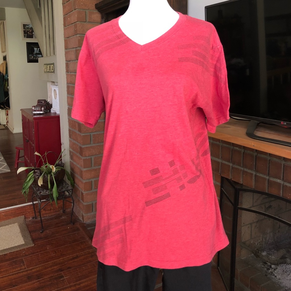 Men’s Hurley logo t-shirt, size Medium.